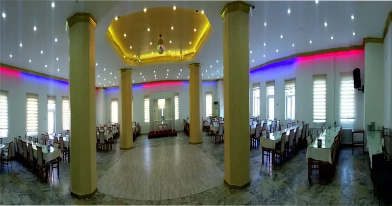 Mardin Öğretmenevi düğün salonu iç dekorasyon ve sütunlar