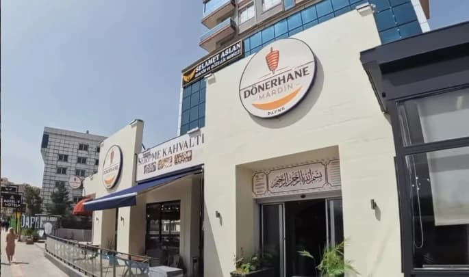 Dönerhane Mardin — cephe görünümü